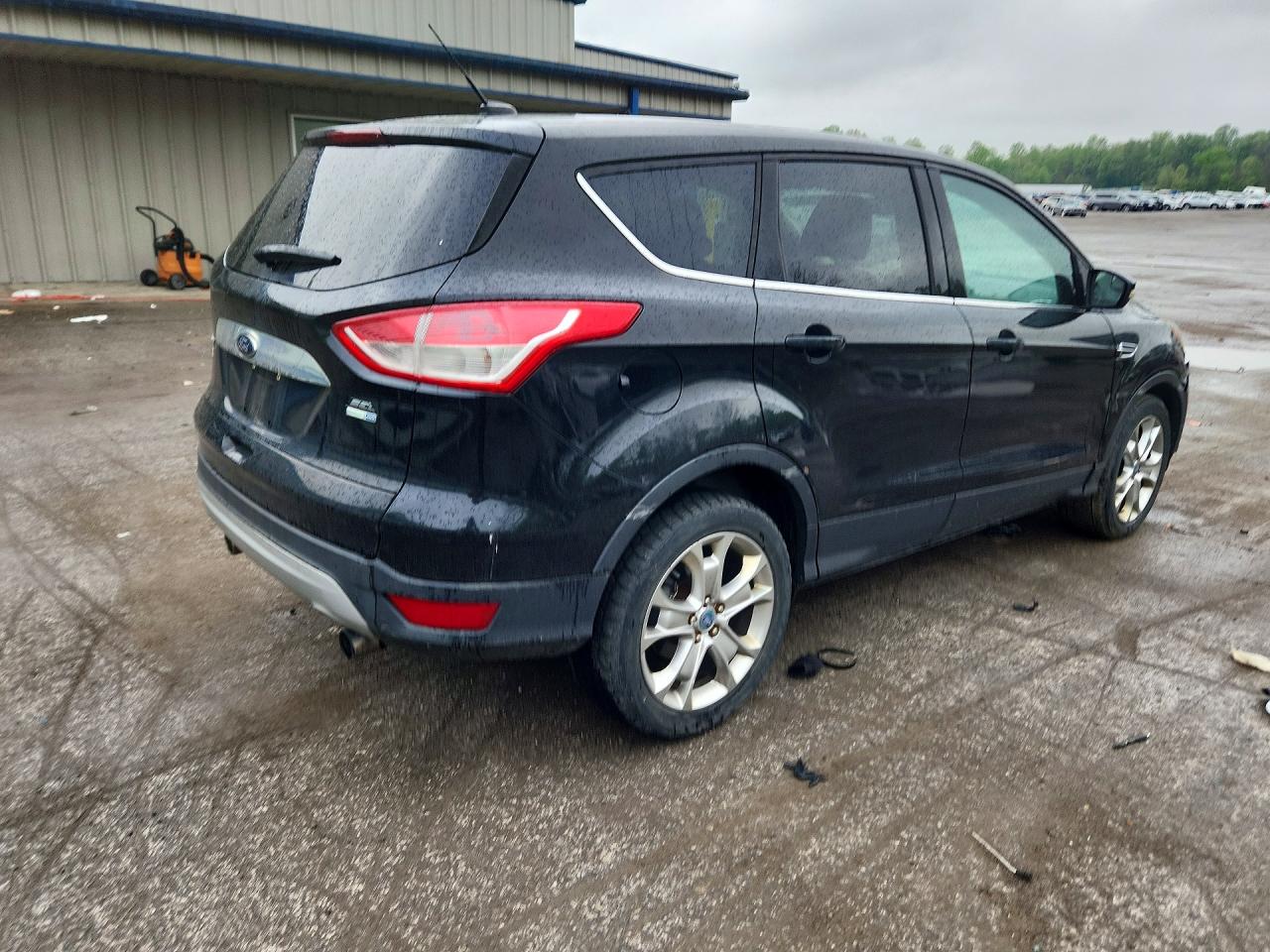 2013 FORD ESCAPE SEL photo 5