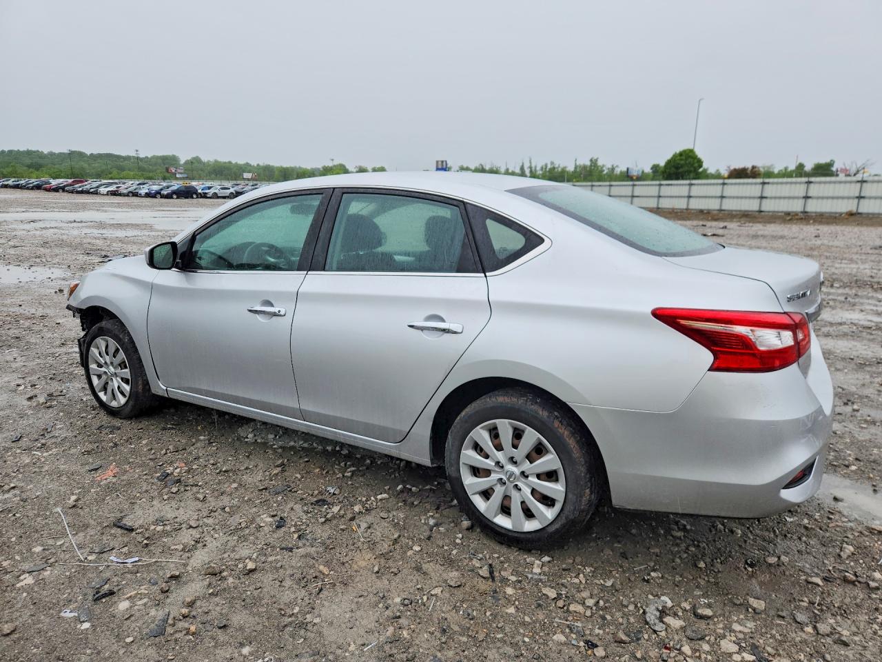 2018 NISSAN SENTRA photo 3