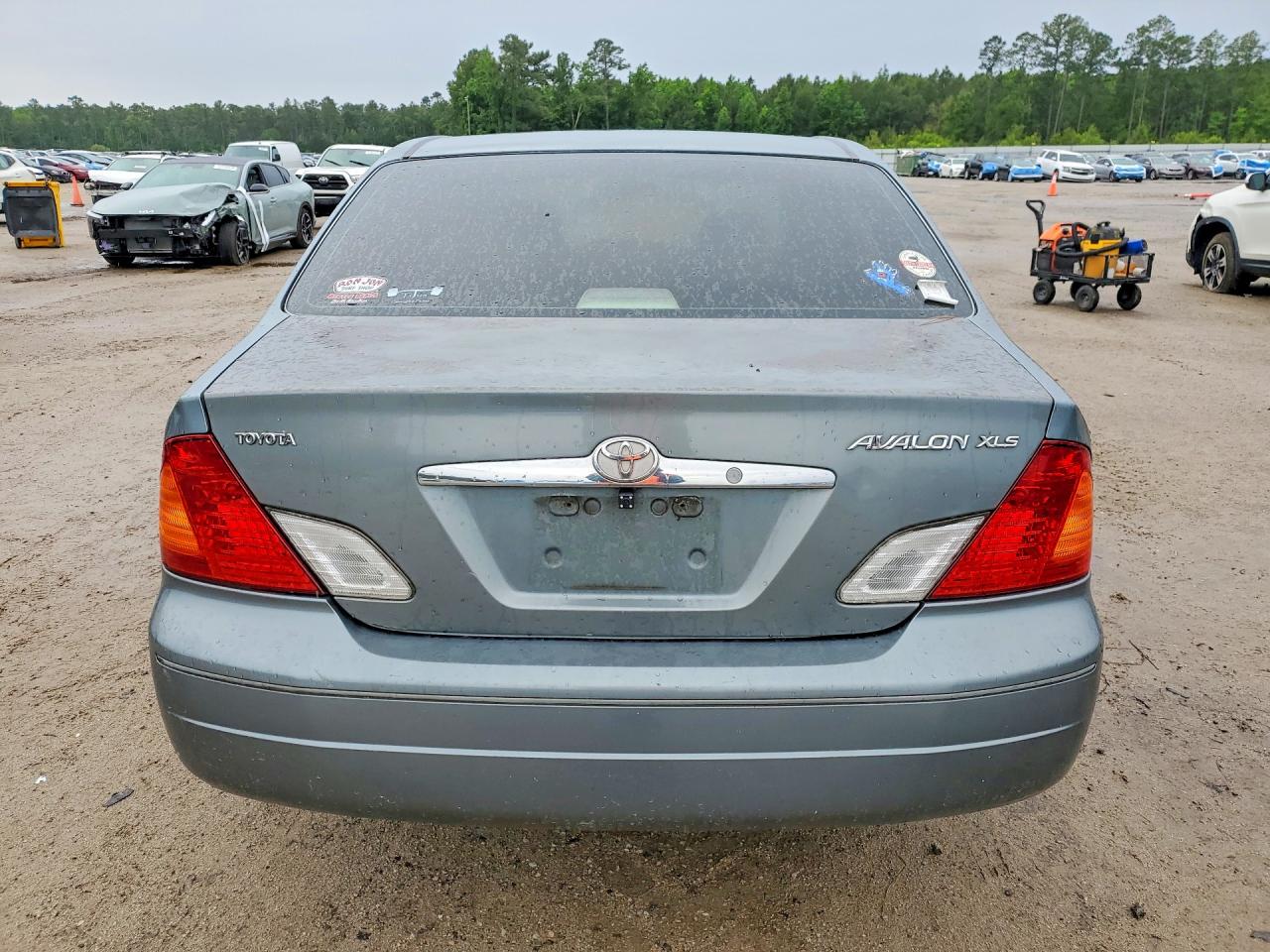 2001 TOYOTA AVALON XLS photo 11