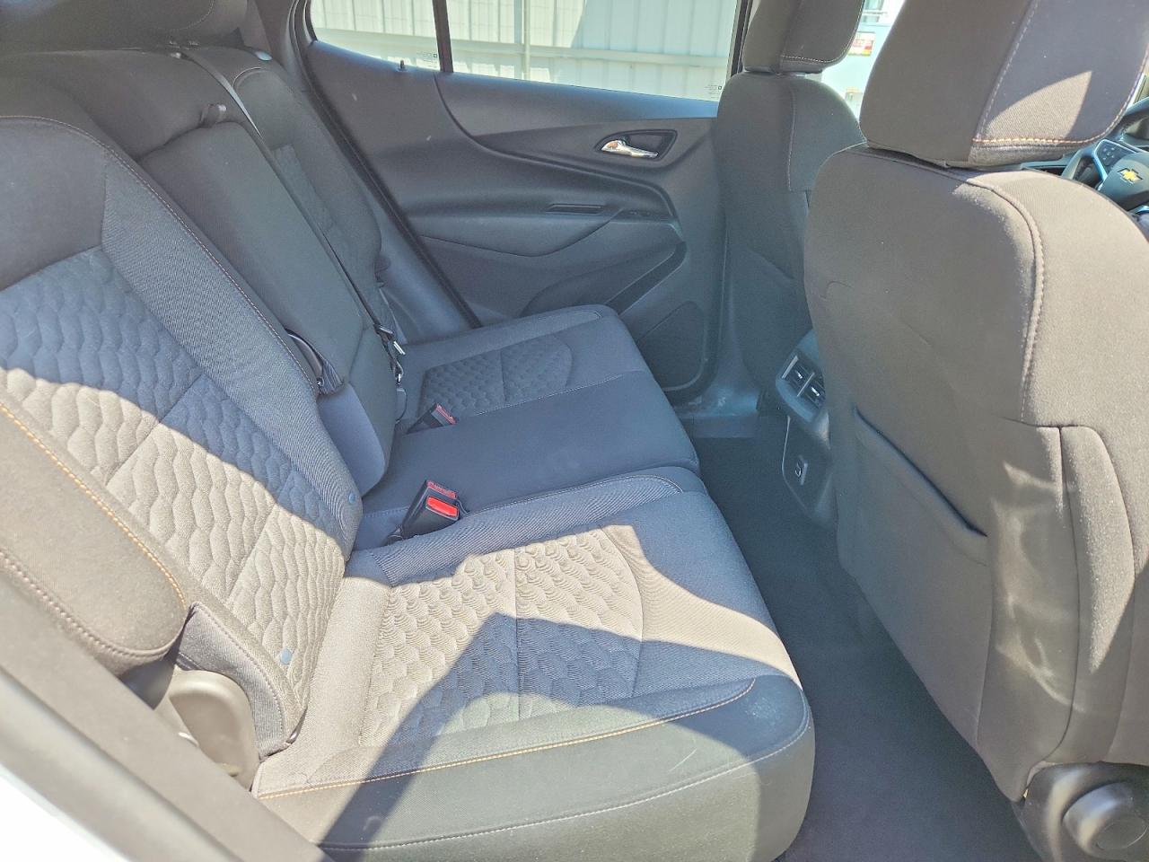 2021 CHEVROLET EQUINOX LT photo 21