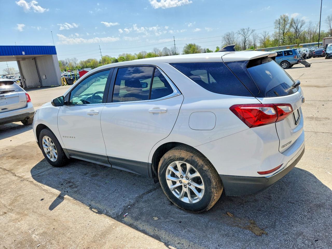 2021 CHEVROLET EQUINOX LT photo 3