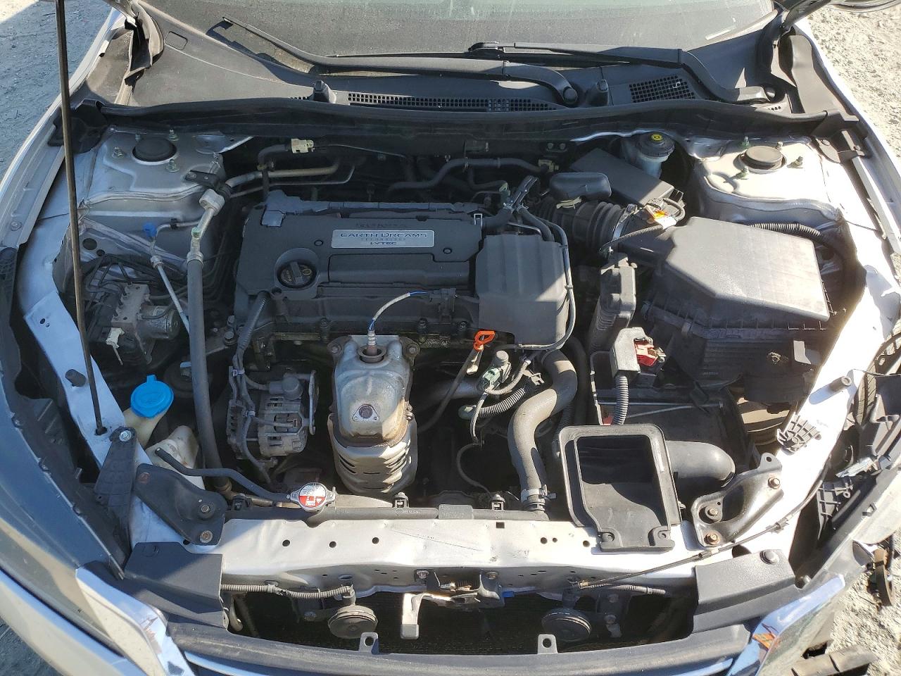2014 HONDA ACCORD LX photo 21