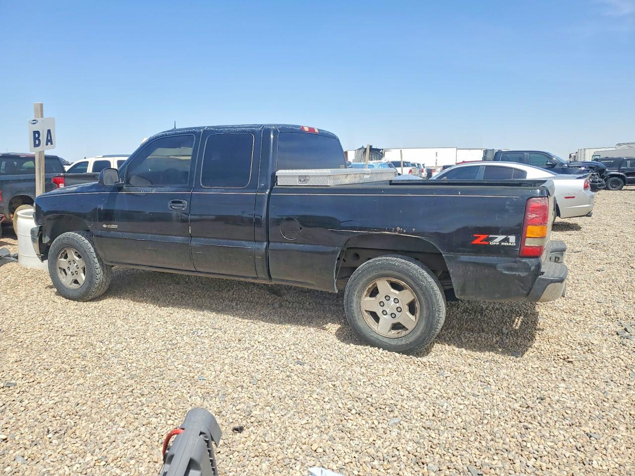 2002 CHEVROLET SILVERADO K1500 photo 4
