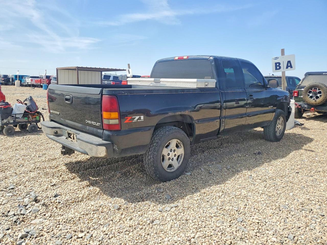 2002 CHEVROLET SILVERADO K1500 photo 7