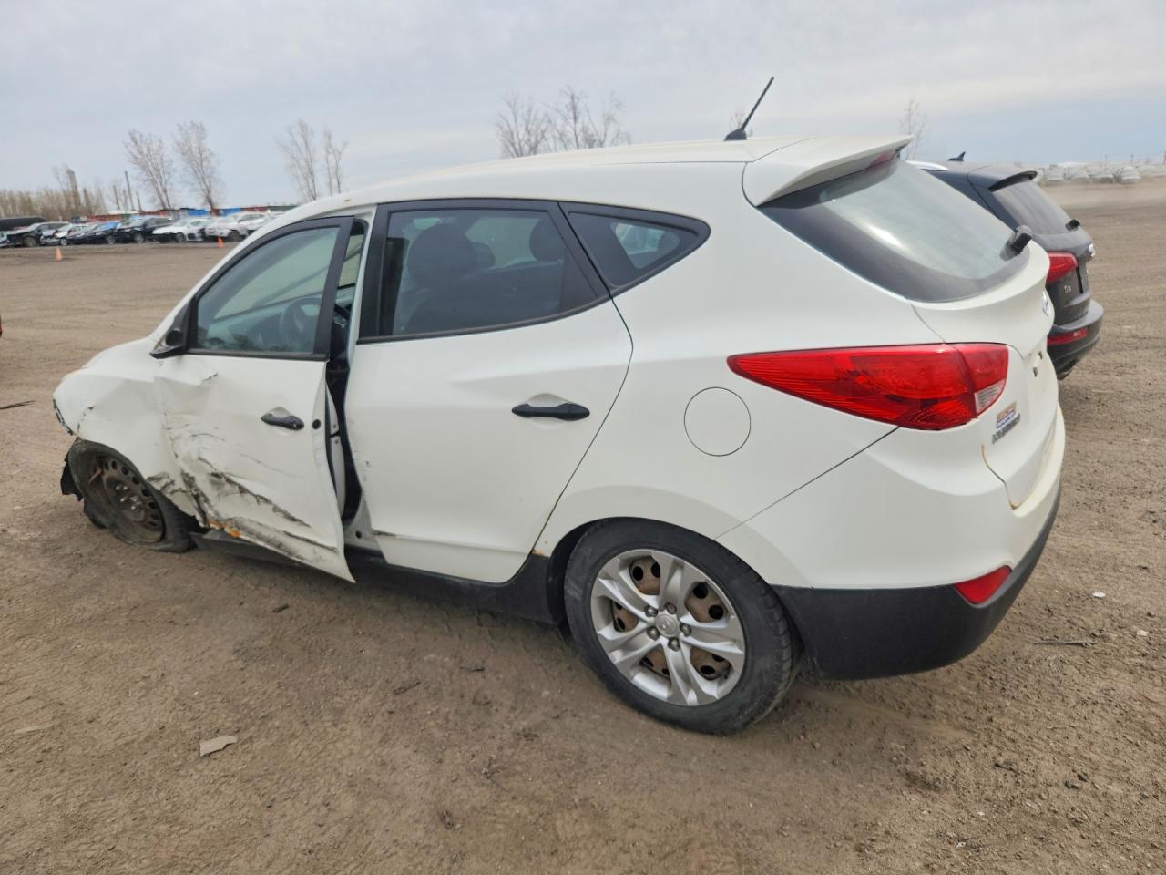 2013 HYUNDAI TUCSON GL photo 3