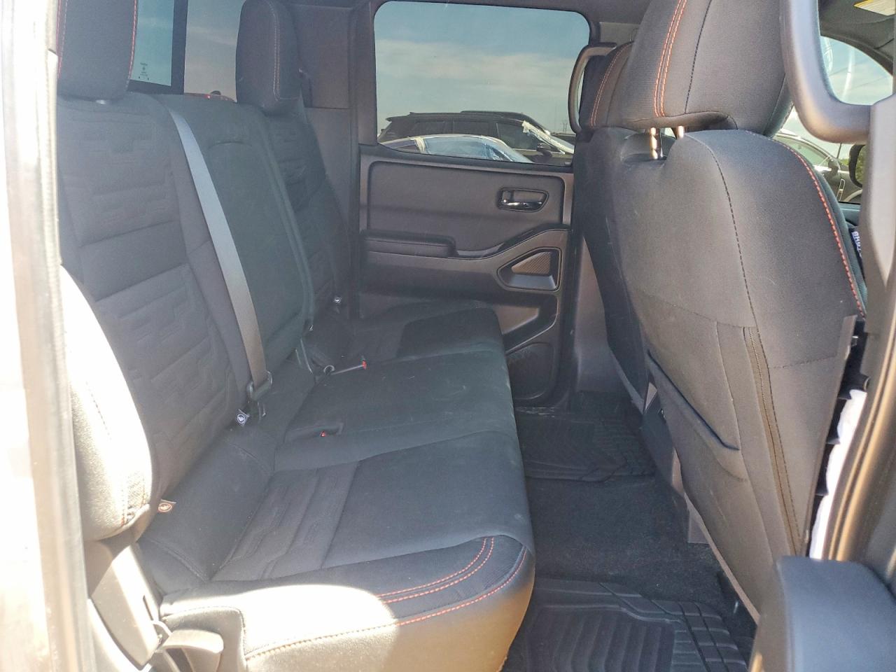 2024 NISSAN FRONTIER PRO-X photo 19