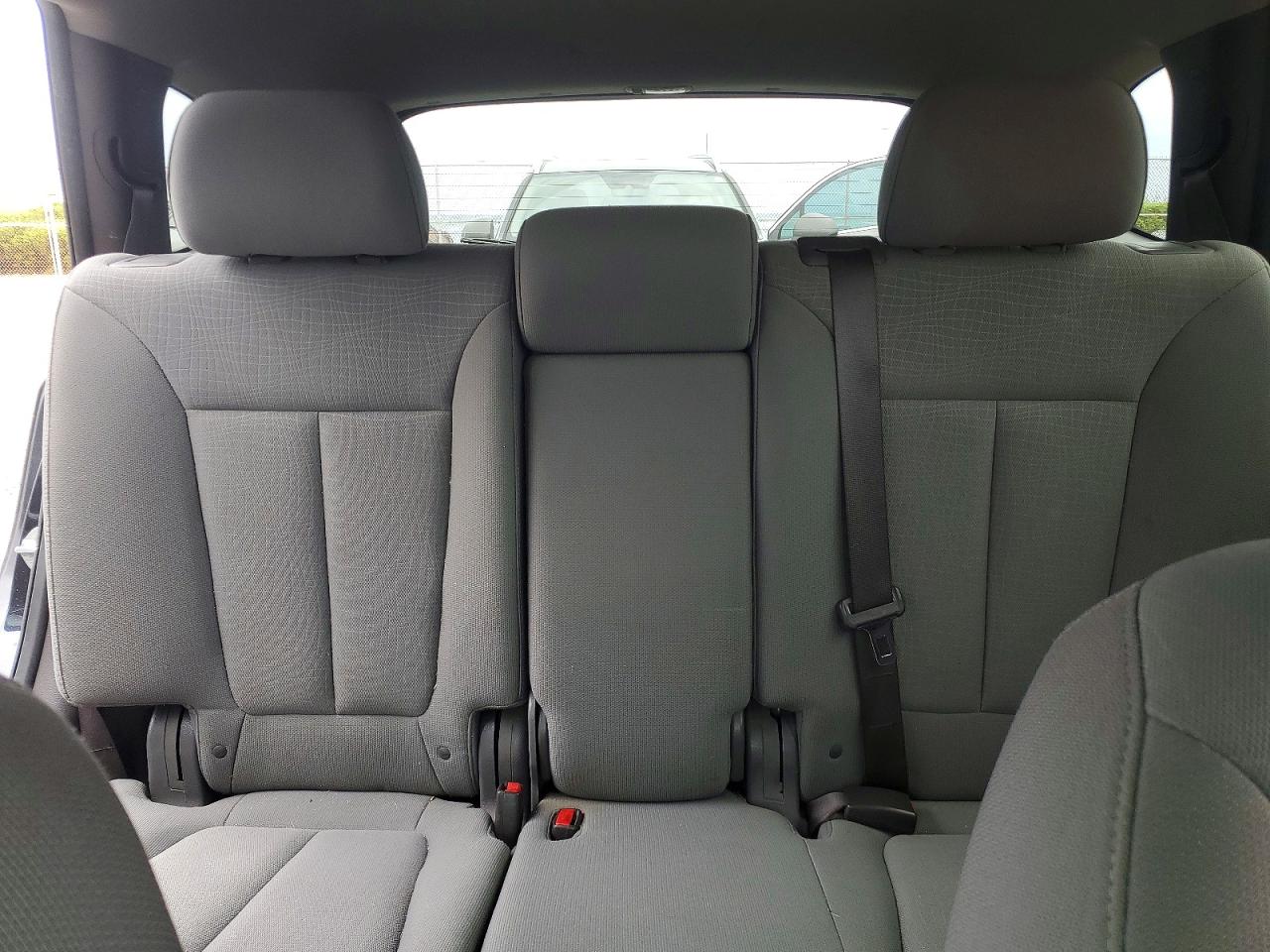2011 HYUNDAI SANTA FE GLS photo 10