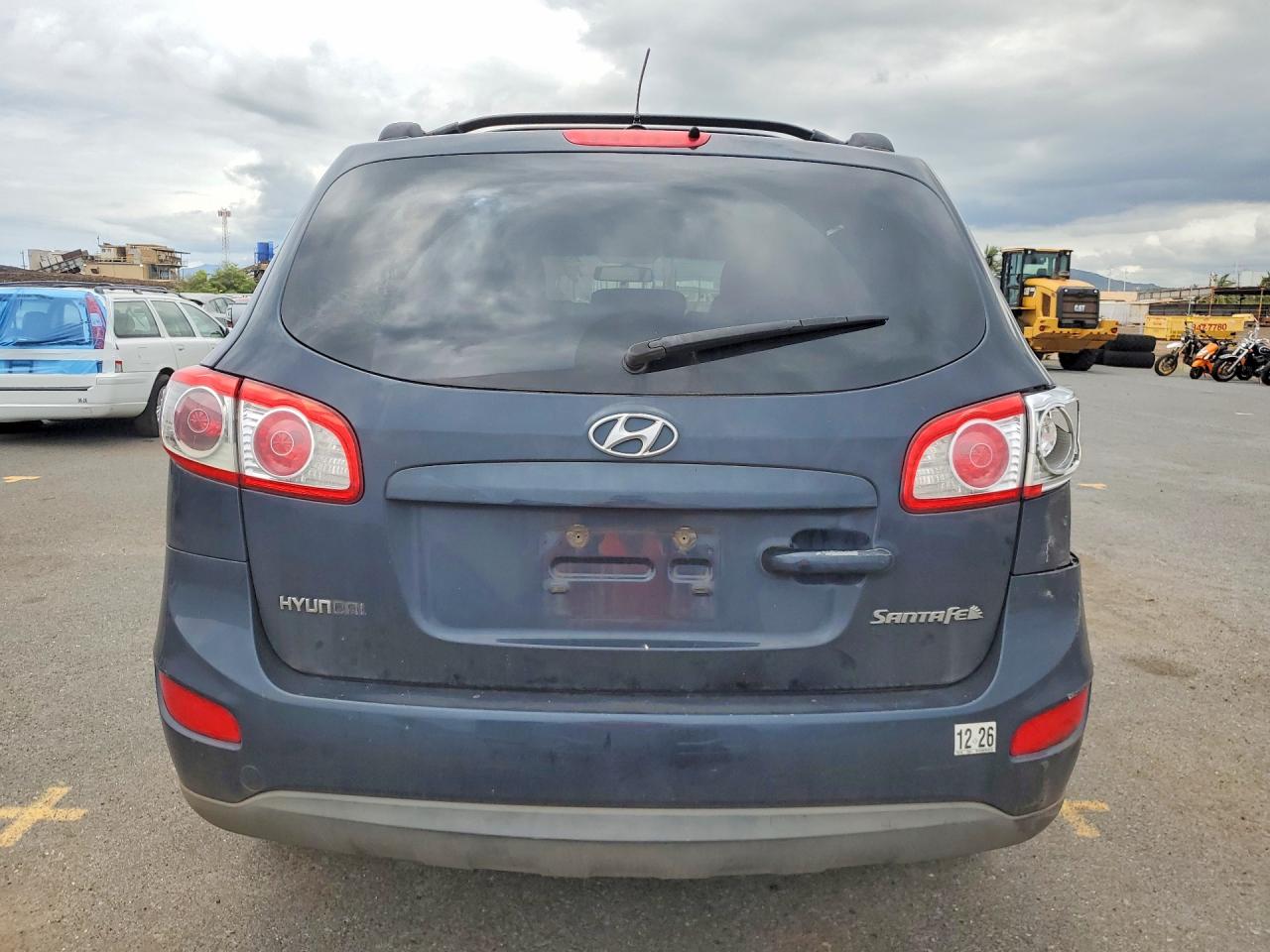 2011 HYUNDAI SANTA FE GLS photo 6
