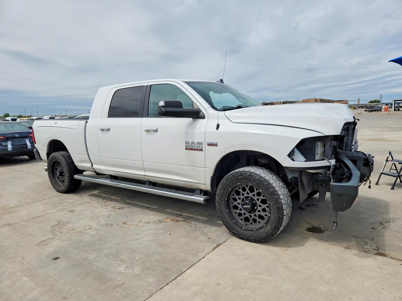 2017 RAM 2500 SLT photo 7