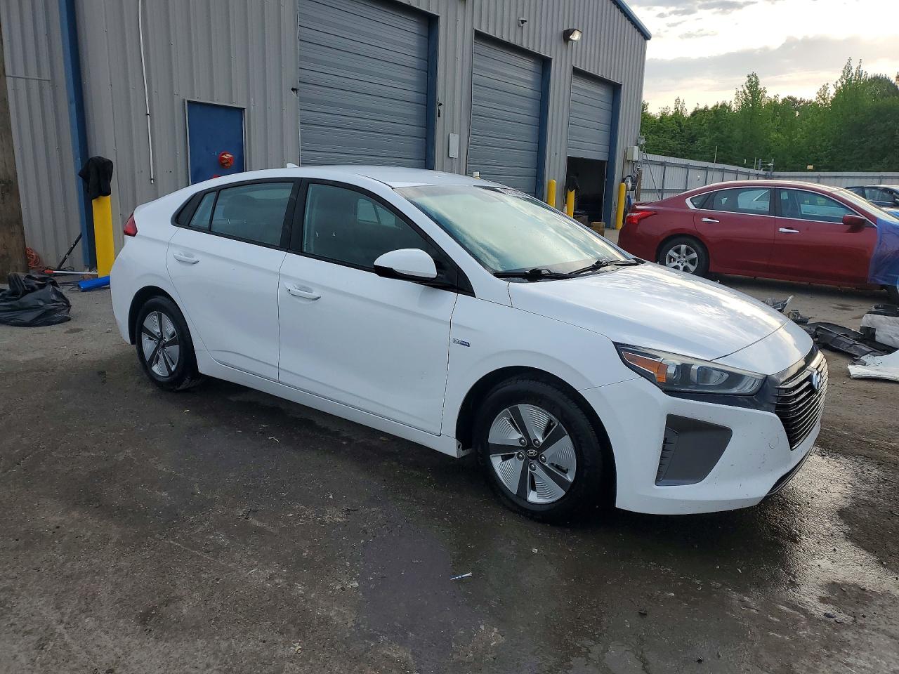 2018 HYUNDAI IONIQ BLUE photo 4