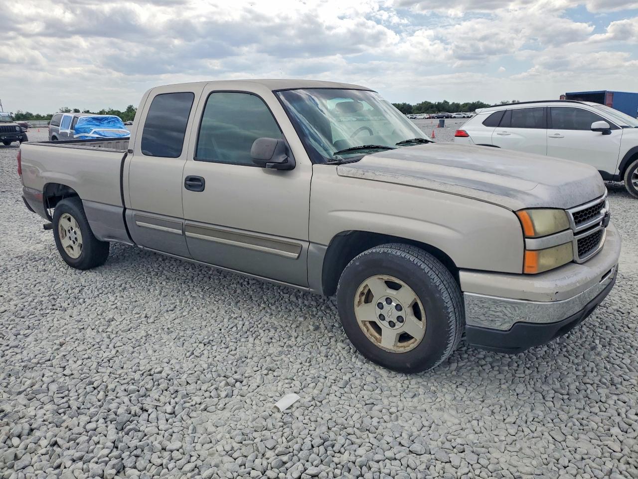 2006 CHEVROLET SILVERADO C1500 photo 7
