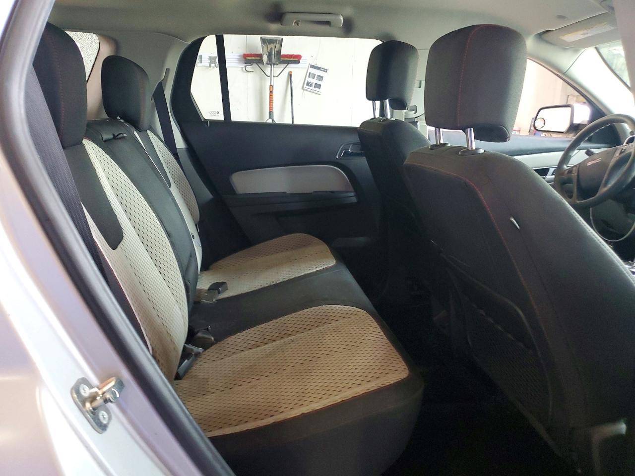 2015 GMC TERRAIN SLE photo 11