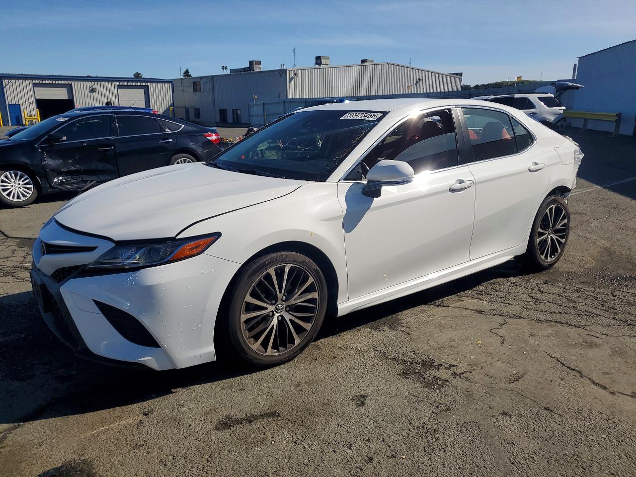 2018 TOYOTA CAMRY