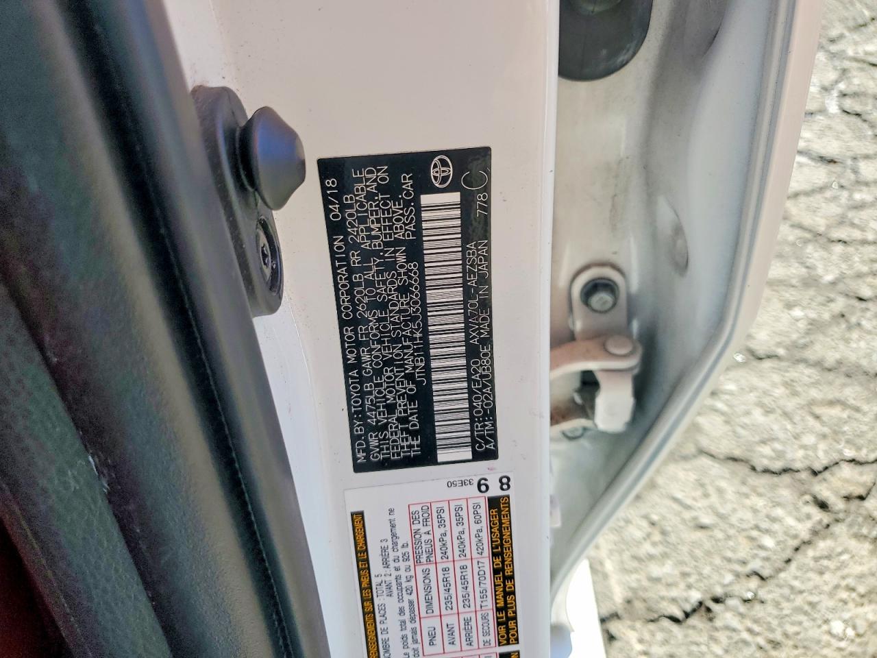 2018 TOYOTA CAMRY SE photo 23