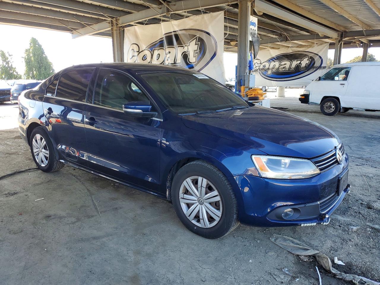 2014 VOLKSWAGEN JETTA SE photo 4