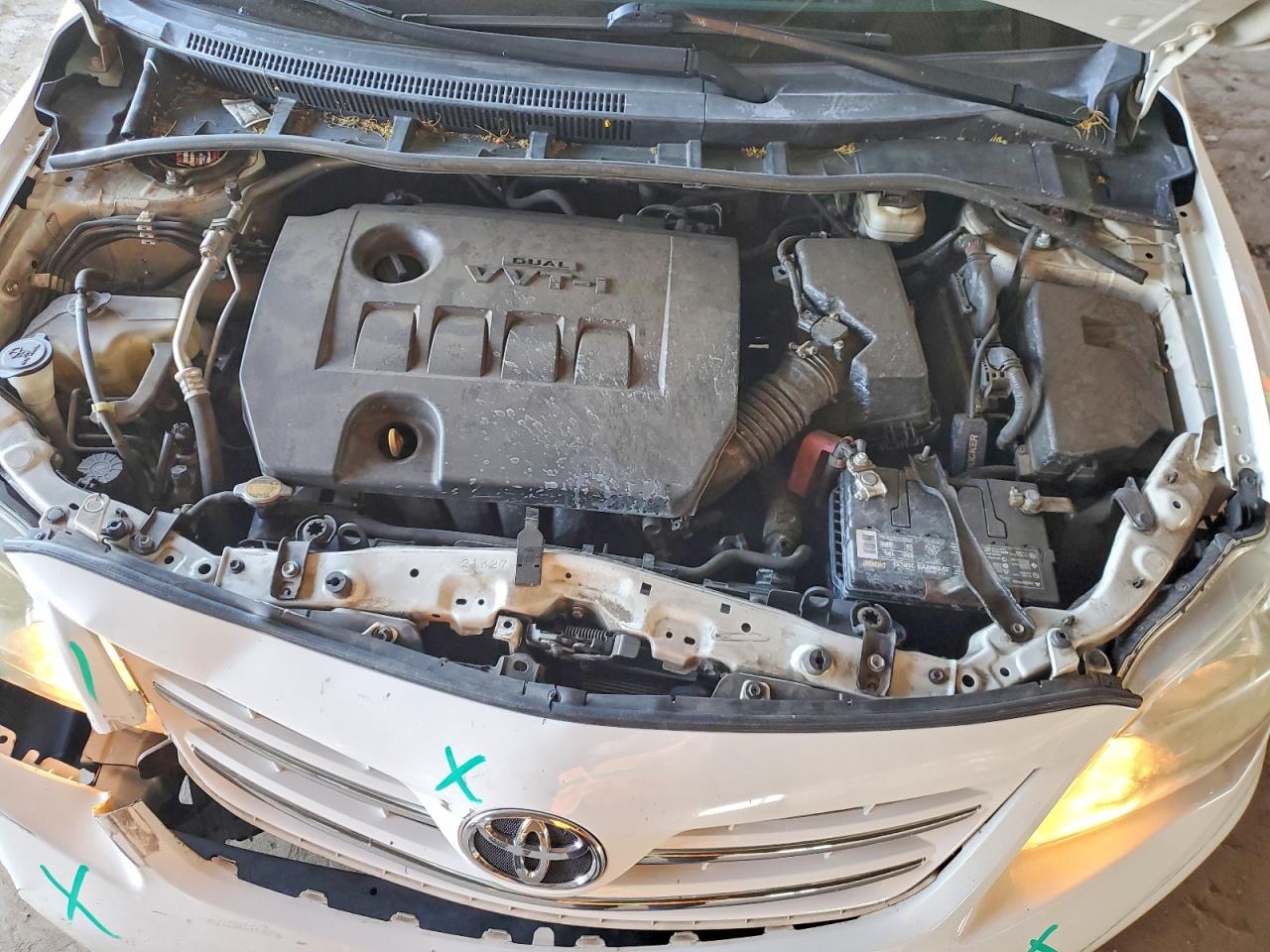 2013 TOYOTA COROLLA LE photo 21