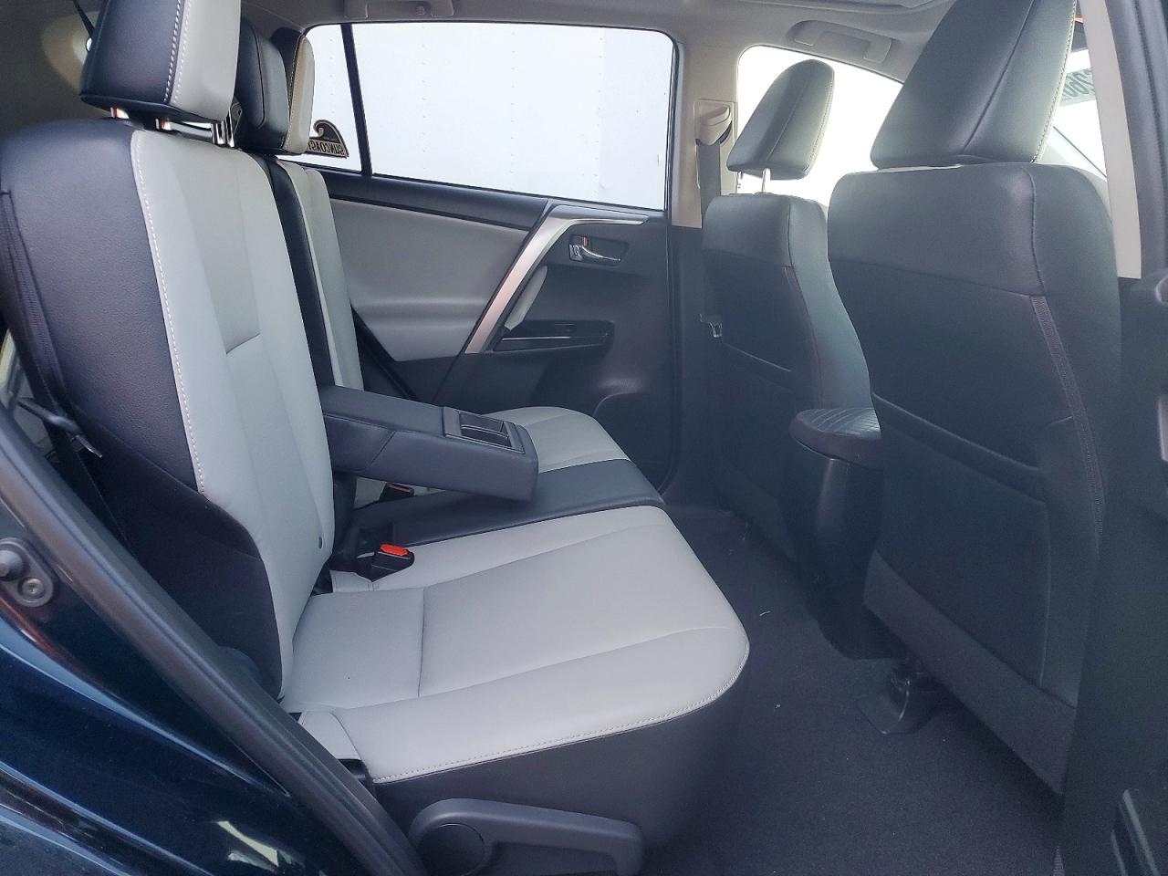 2018 TOYOTA RAV4 LIMITED photo 21