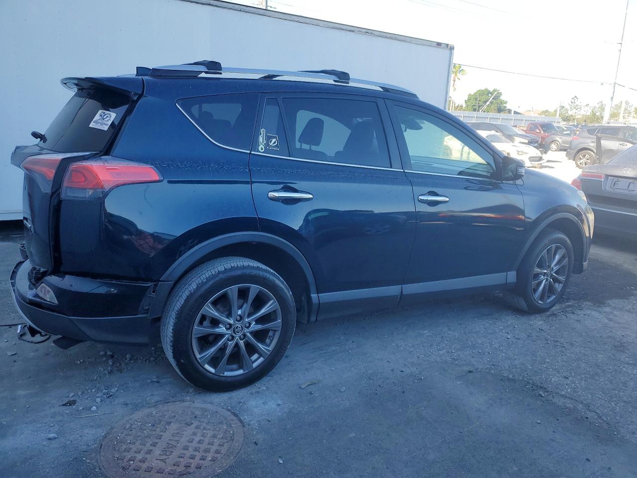 2018 TOYOTA RAV4 LIMITED photo 5
