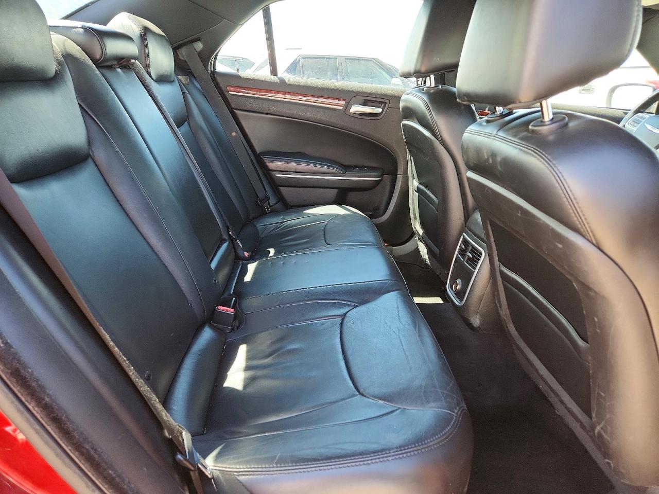 2014 CHRYSLER 300 photo 28