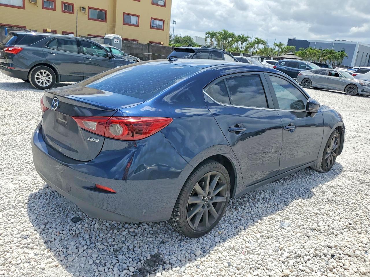 2018 MAZDA 3 GRAND TOURING photo 7