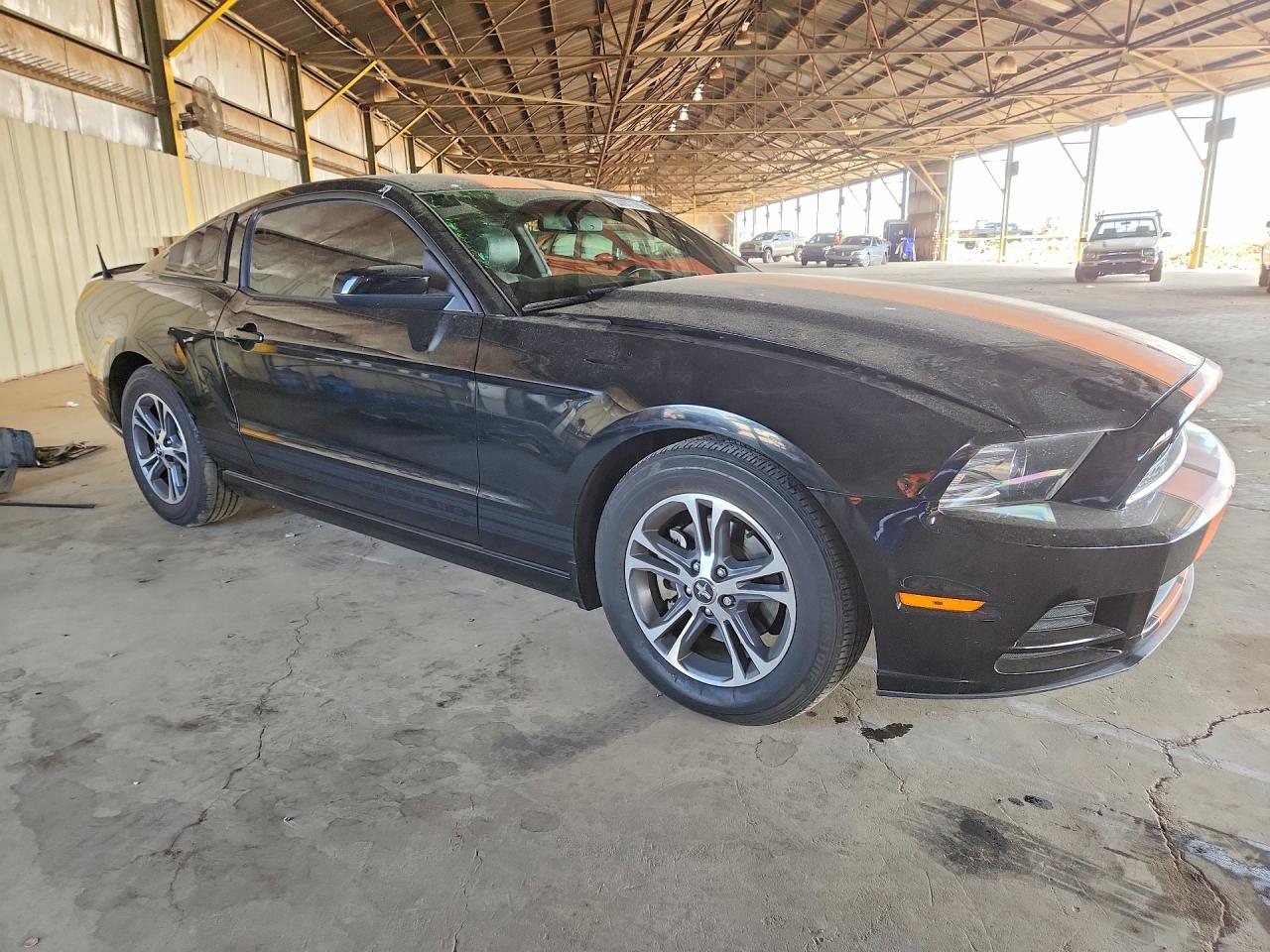 2014 FORD MUSTANG photo 4
