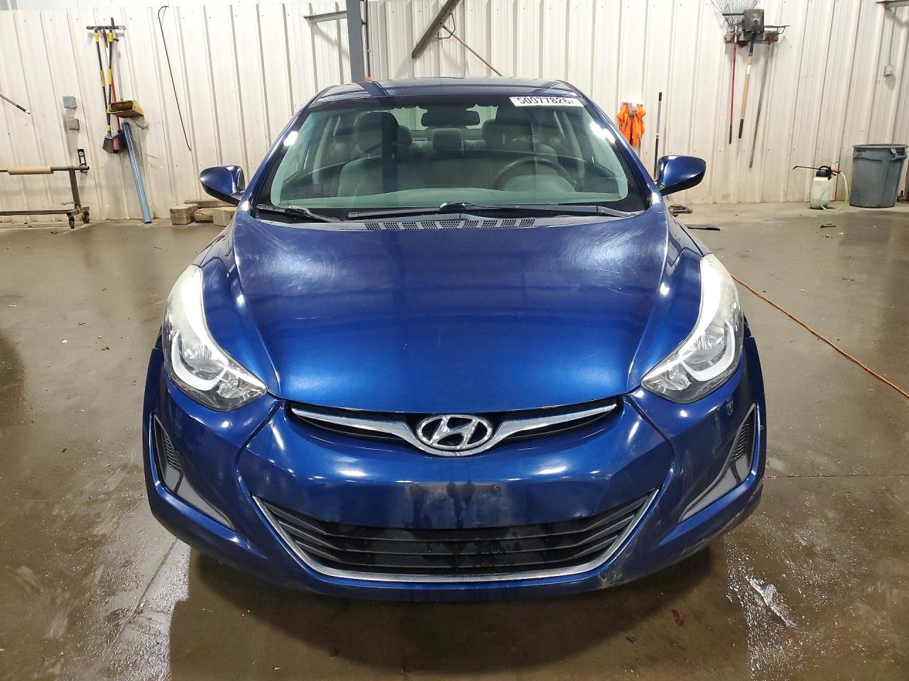 2015 HYUNDAI ELANTRA SE photo 5
