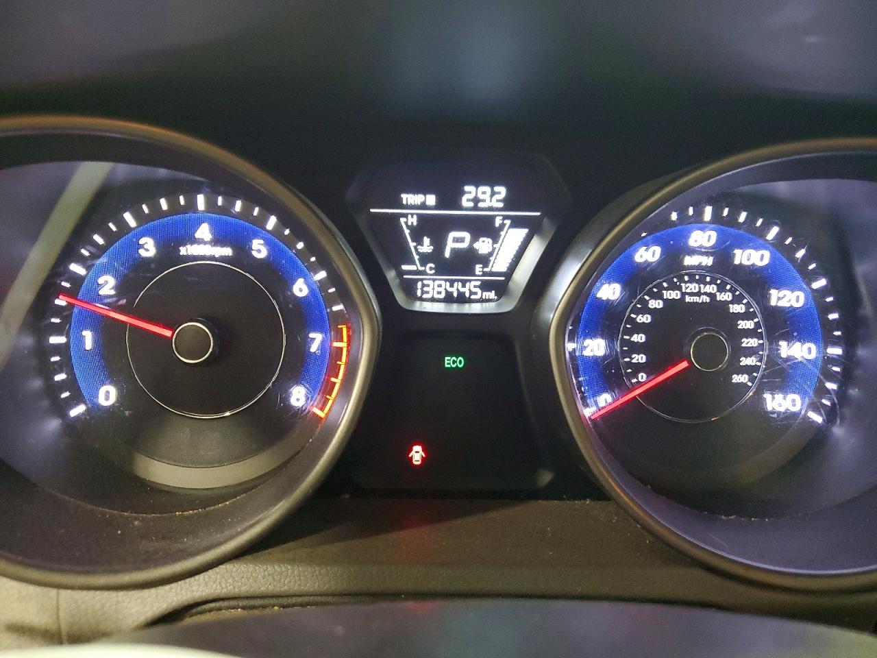 2015 HYUNDAI ELANTRA SE photo 9