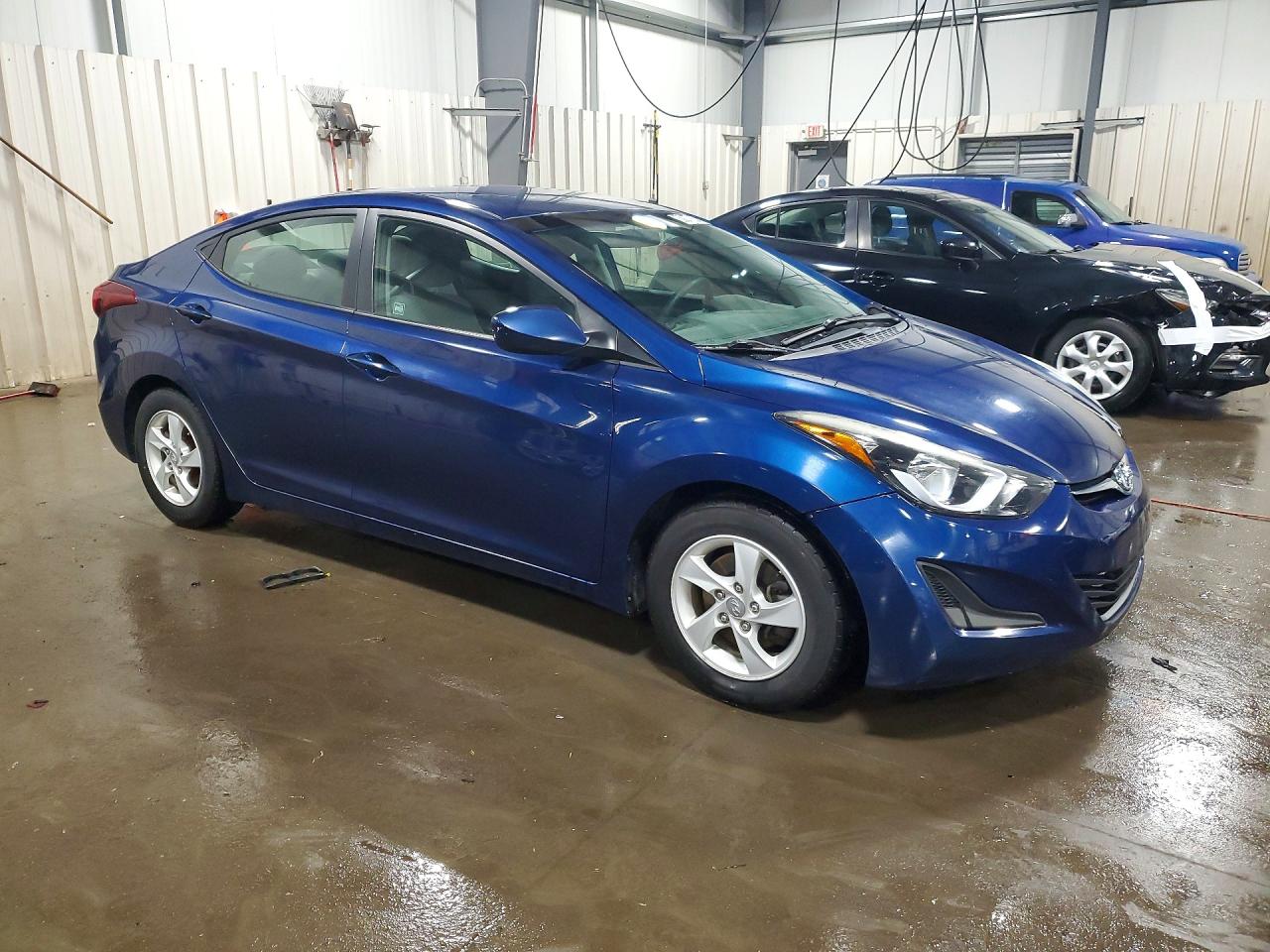 2015 HYUNDAI ELANTRA SE photo 4