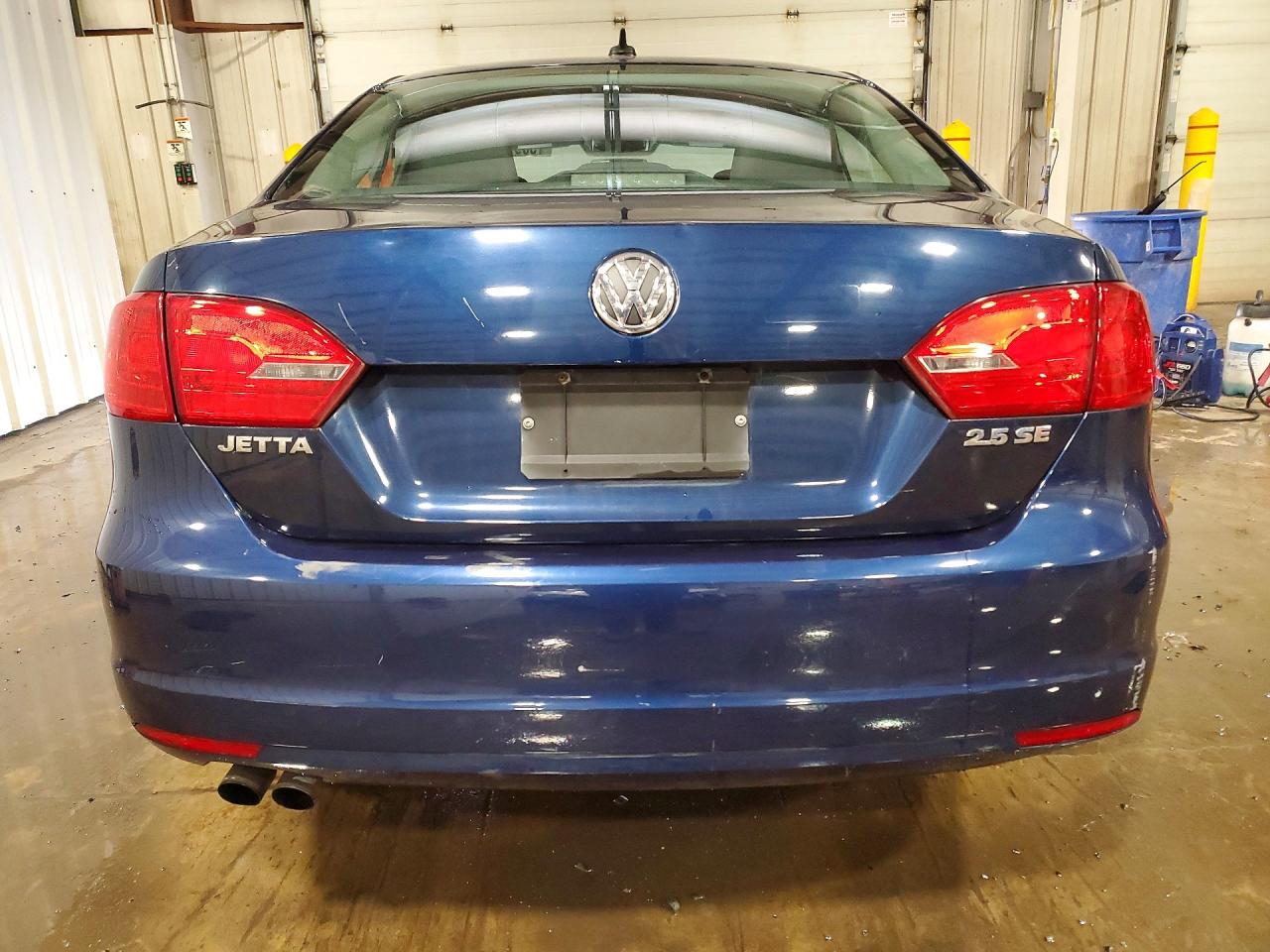 2012 VOLKSWAGEN JETTA SE photo 16