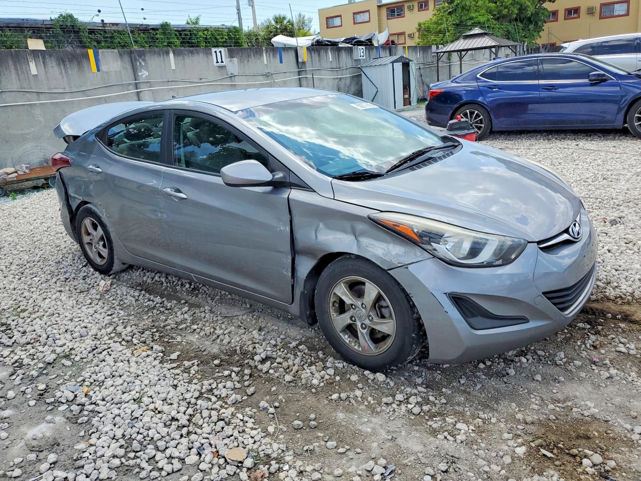 2015 HYUNDAI ELANTRA SE photo 7