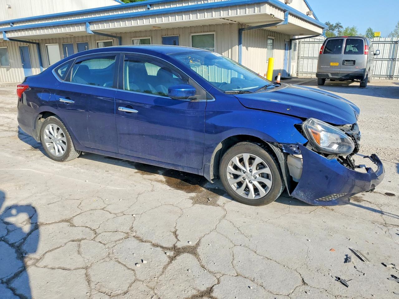2018 NISSAN SENTRA photo 4