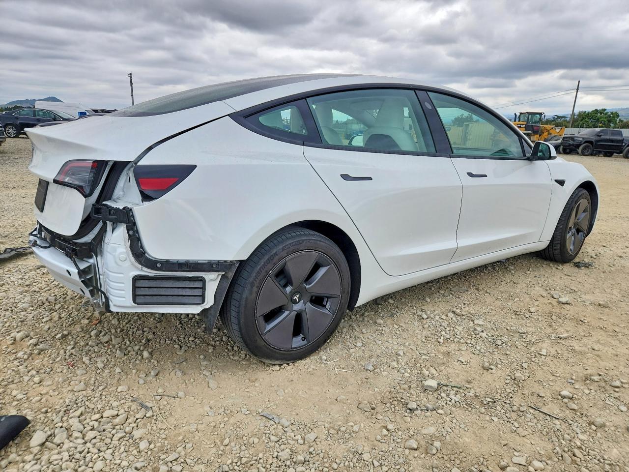 2023 TESLA MODEL 3 photo 3