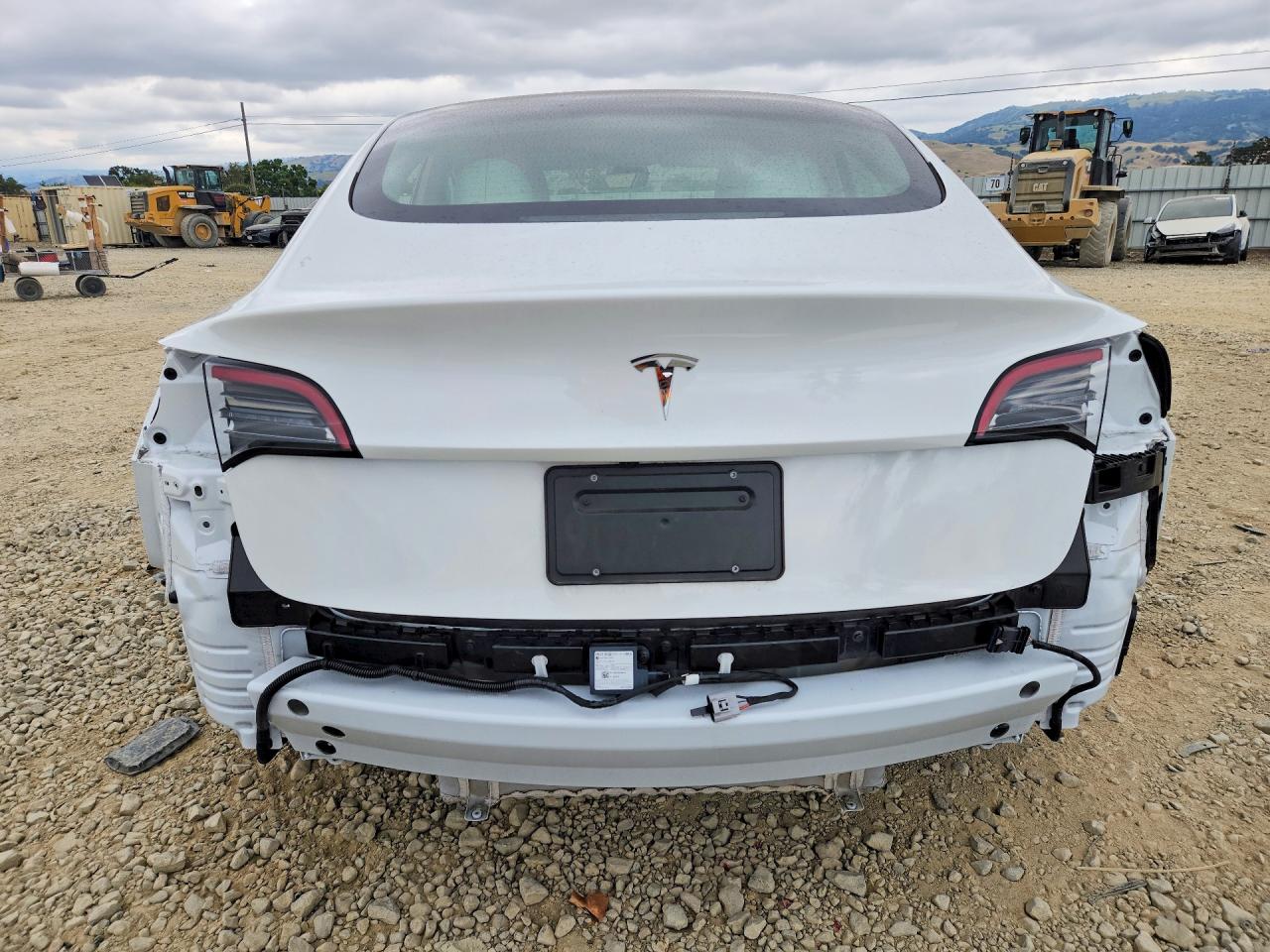 2023 TESLA MODEL 3 photo 6