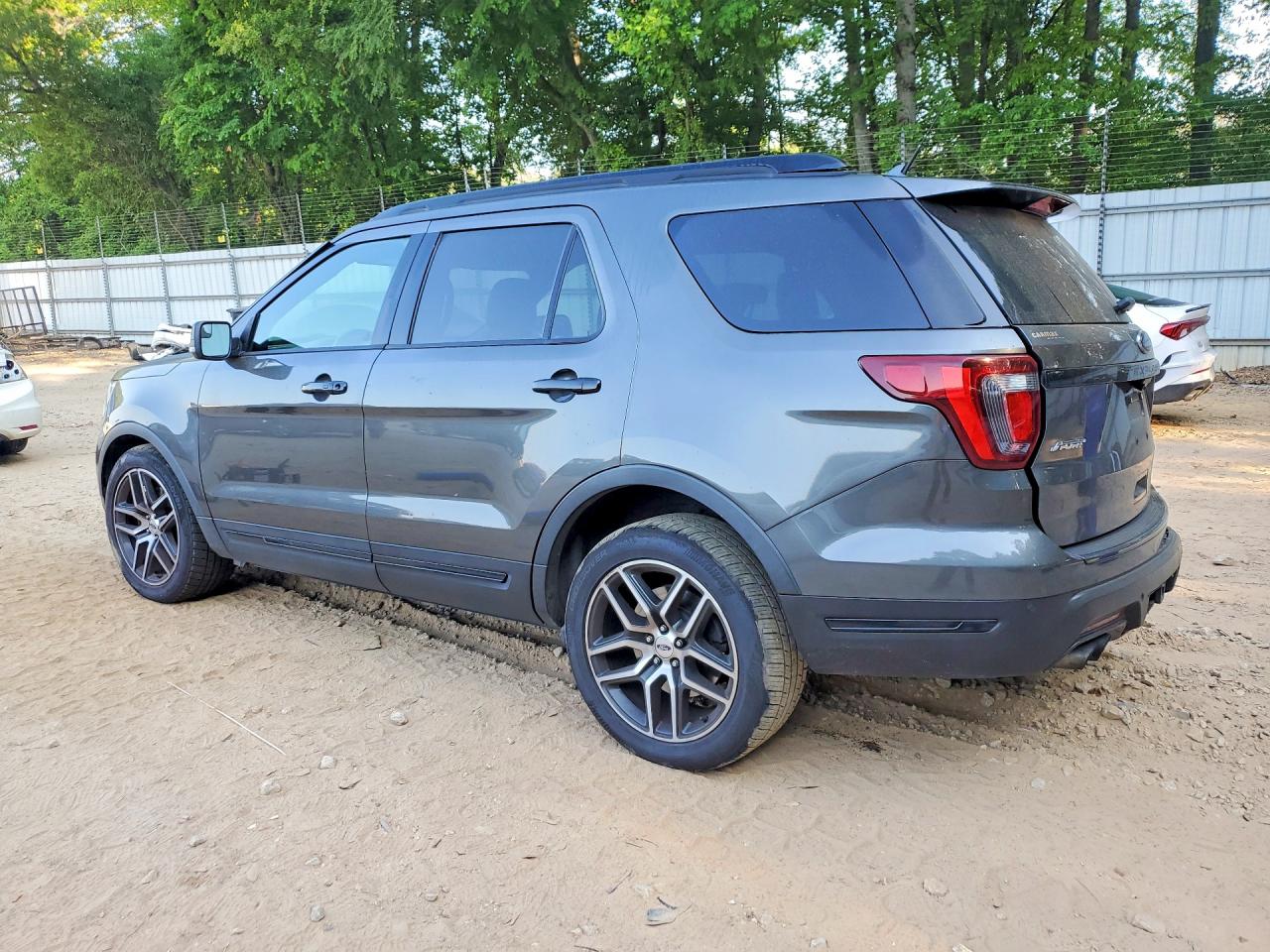 2018 FORD EXPLORER SPORT photo 3
