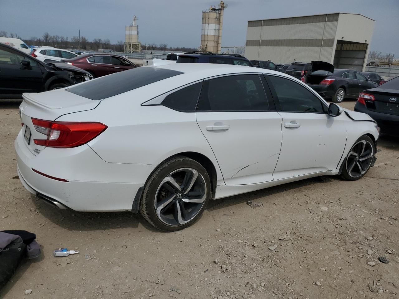 2020 HONDA ACCORD photo 5