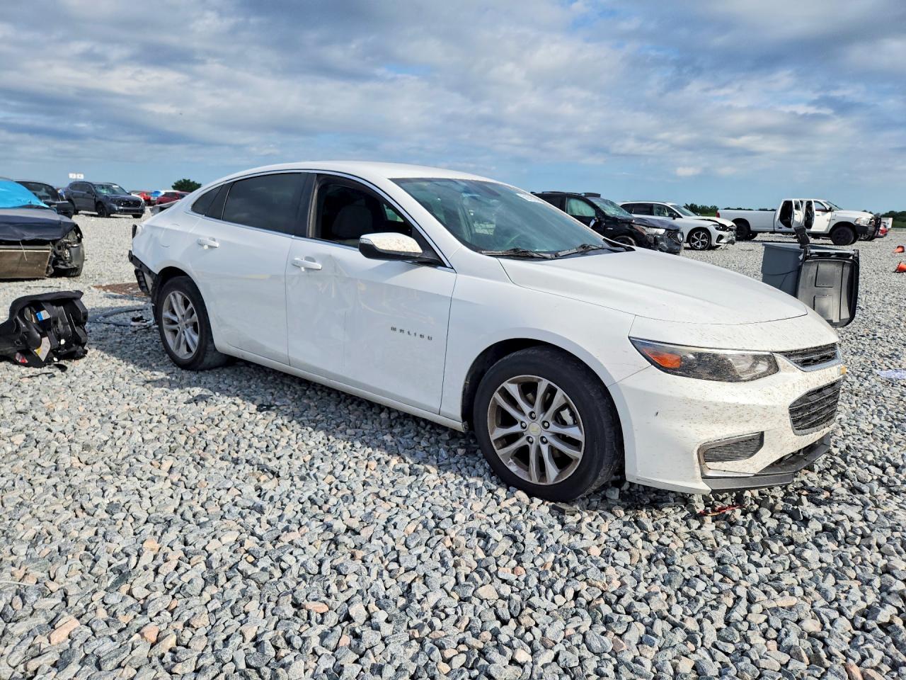 2018 CHEVROLET MALIBU LT photo 7