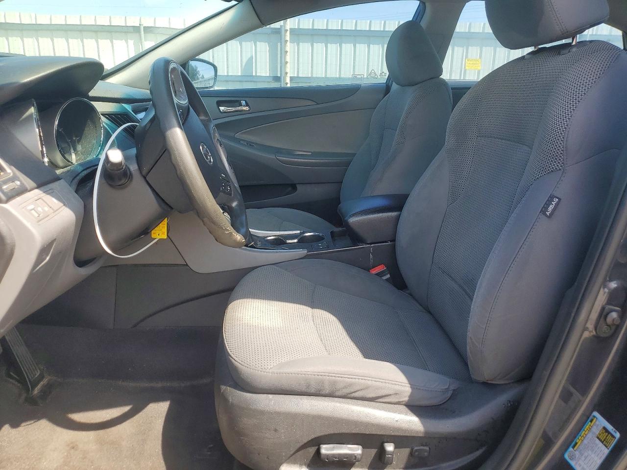 2014 HYUNDAI SONATA GLS photo 19