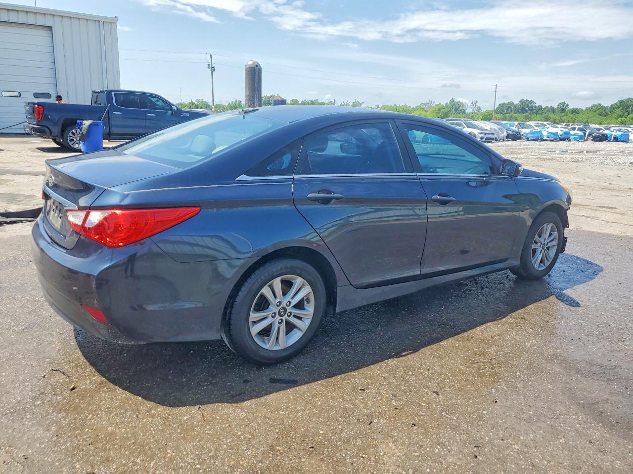 2014 HYUNDAI SONATA GLS photo 7