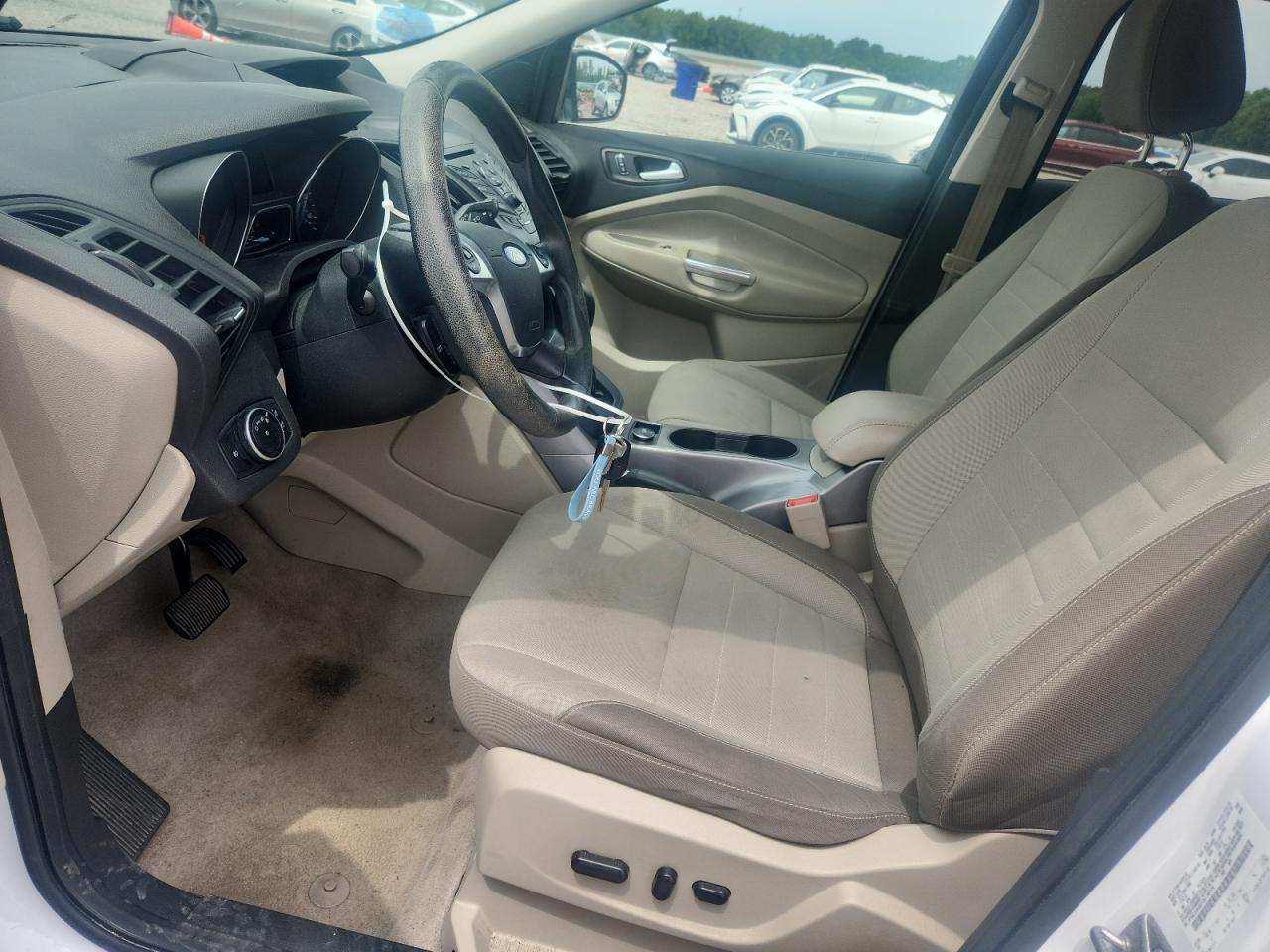 2016 FORD ESCAPE SE photo 19