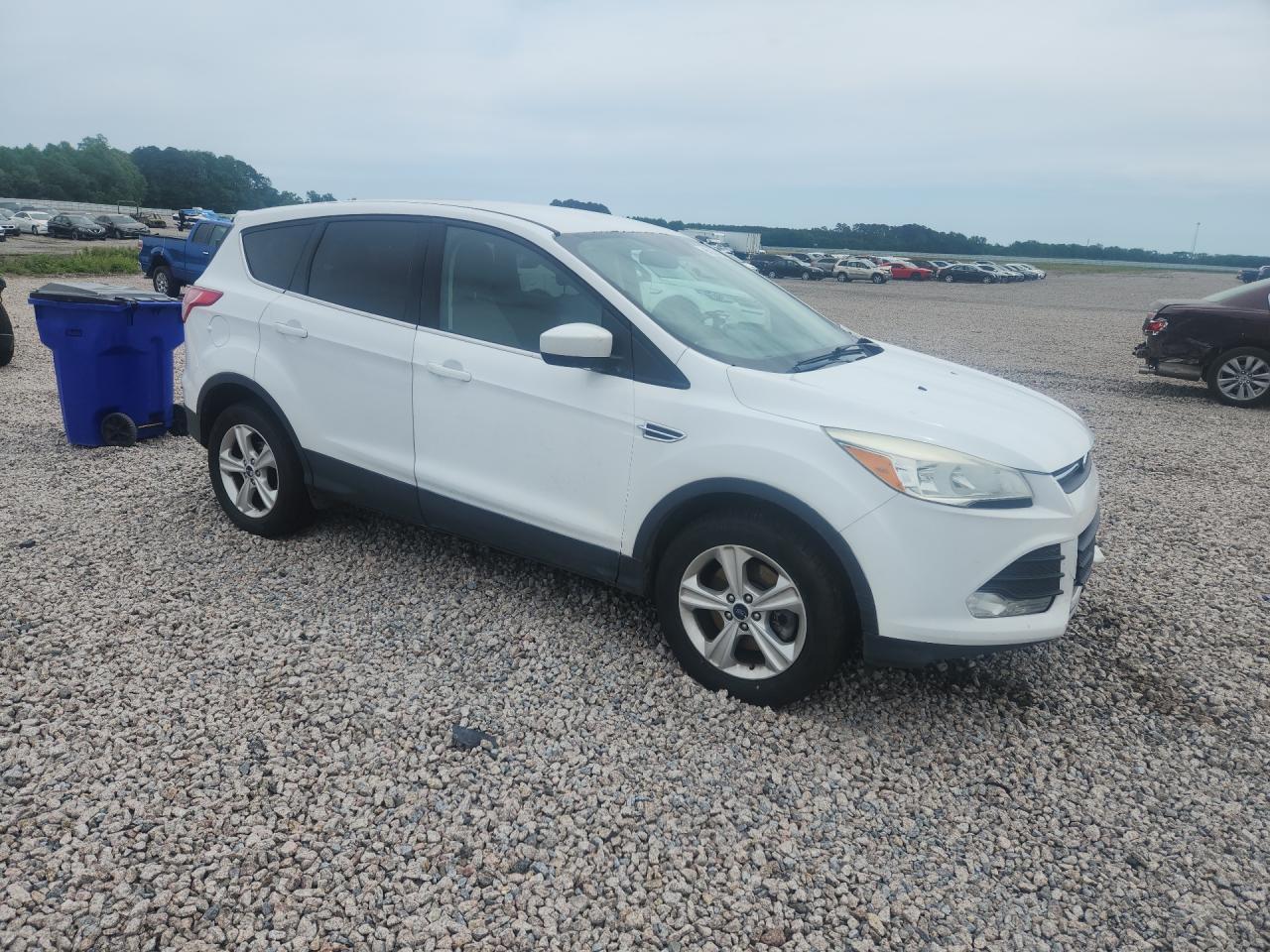 2016 FORD ESCAPE SE photo 10