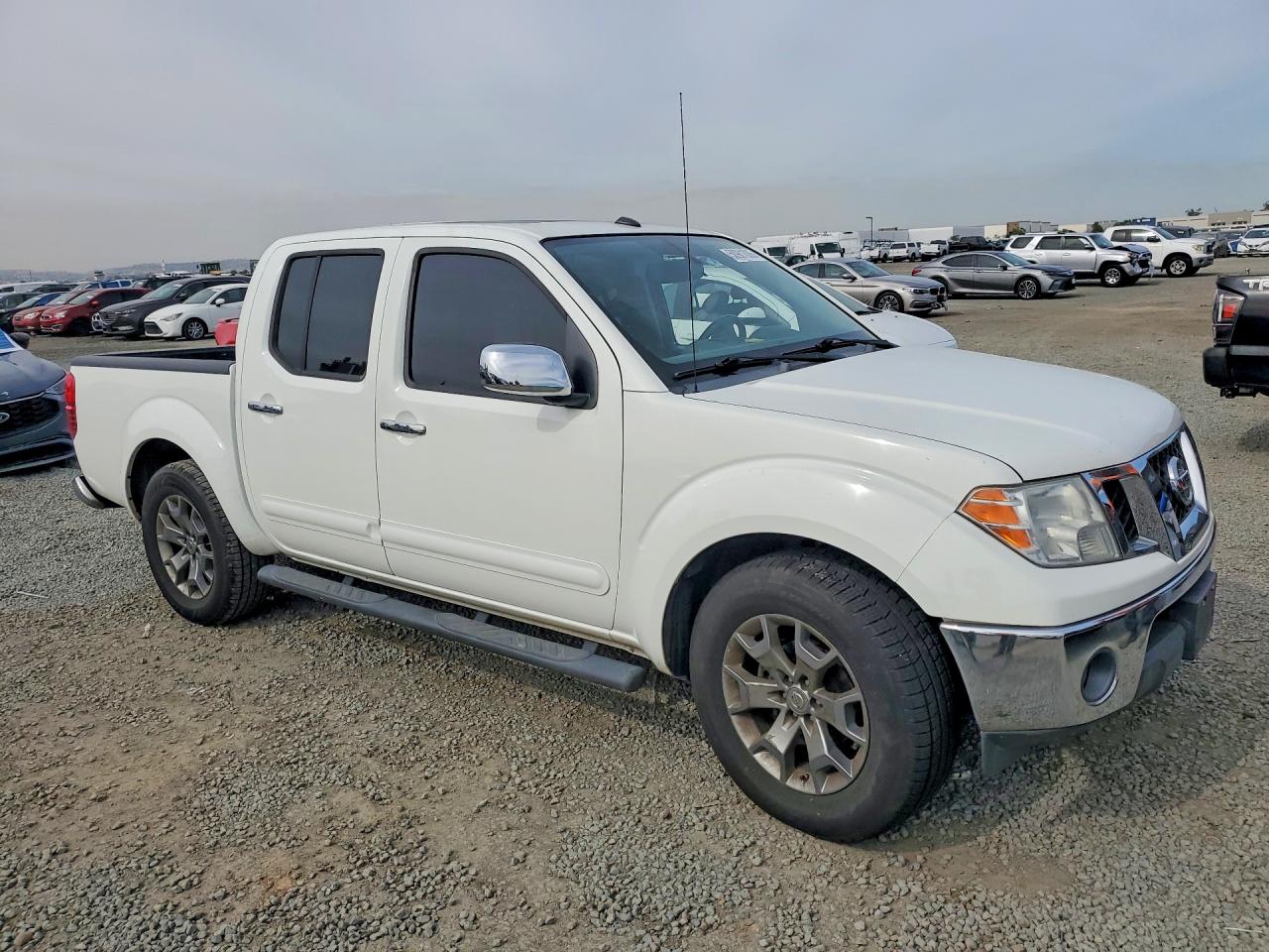 2019 NISSAN FRONTIER SL photo 7