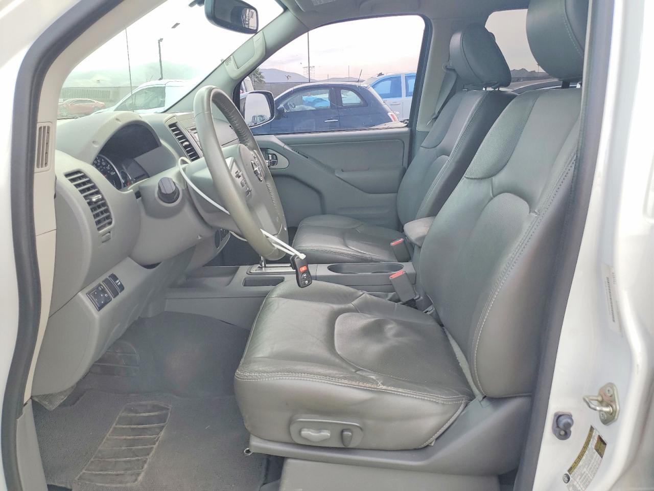 2019 NISSAN FRONTIER SL photo 13