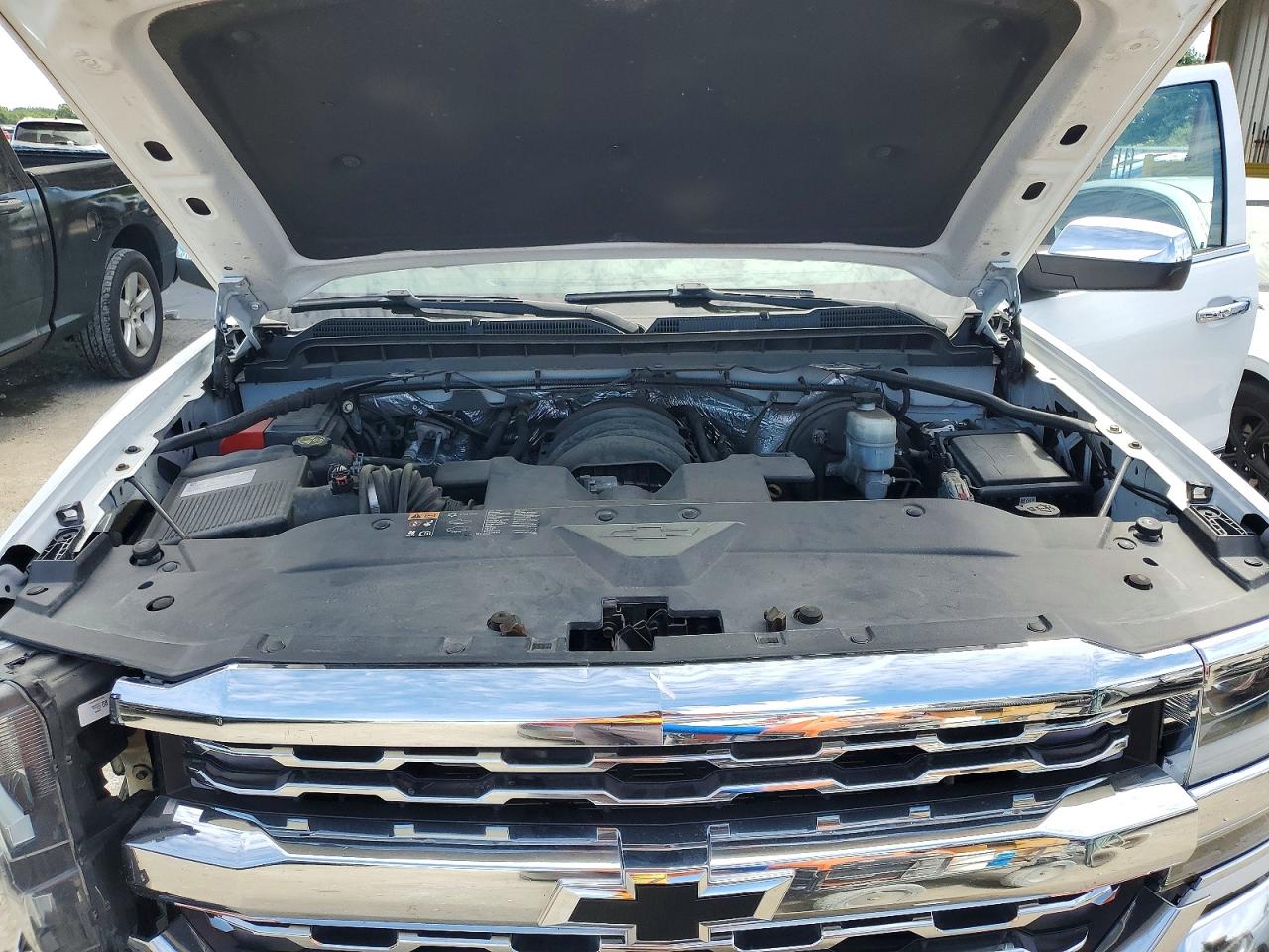 2016 CHEVROLET SILVERADO K1500 LTZ photo 11