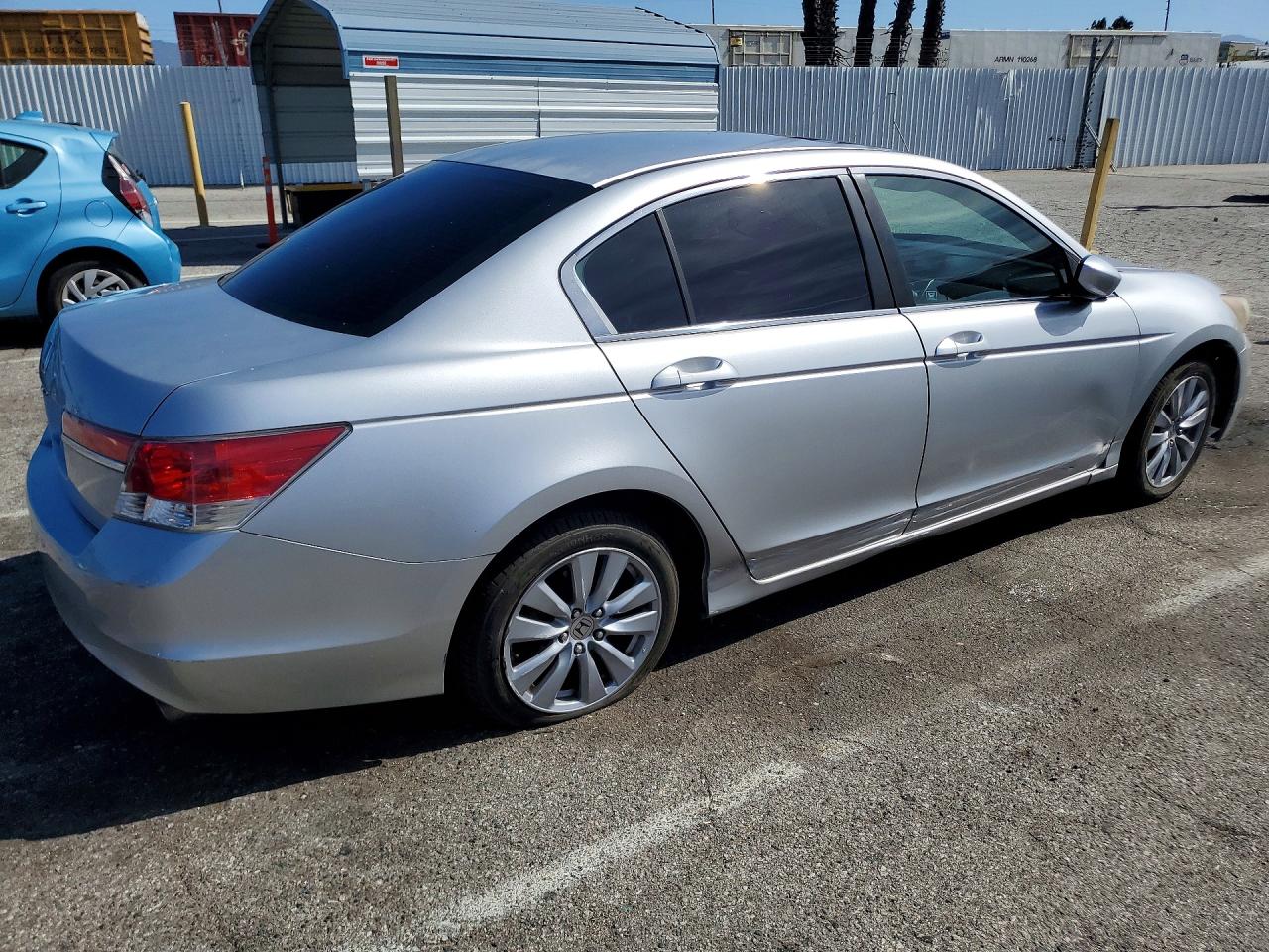 2011 HONDA ACCORD EX photo 7