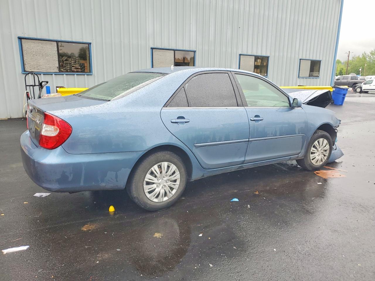 2004 TOYOTA CAMRY LE photo 7