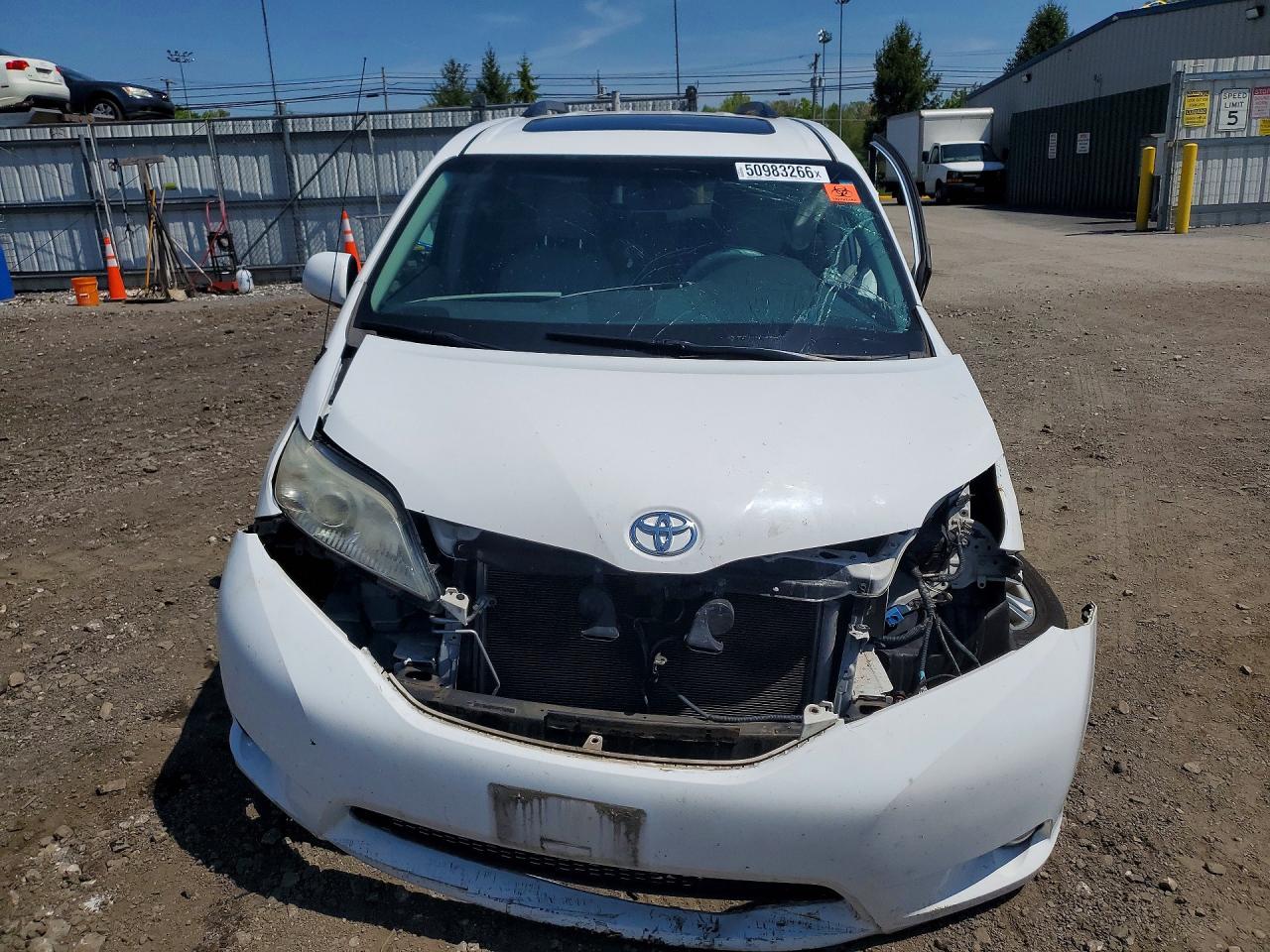 2014 TOYOTA SIENNA XLE 8-PASSENGER photo 9