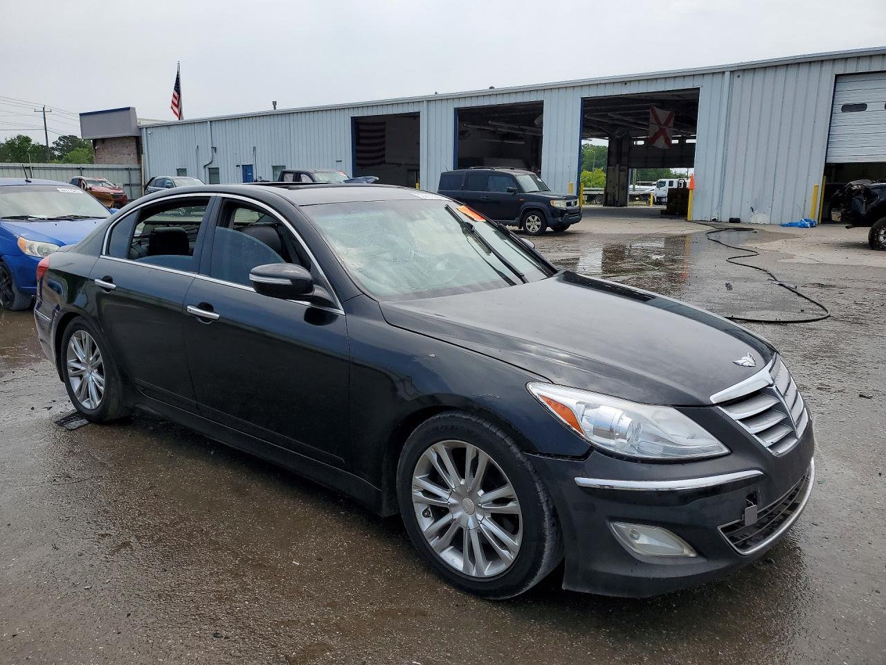 2013 HYUNDAI GENESIS 3.8L photo 4
