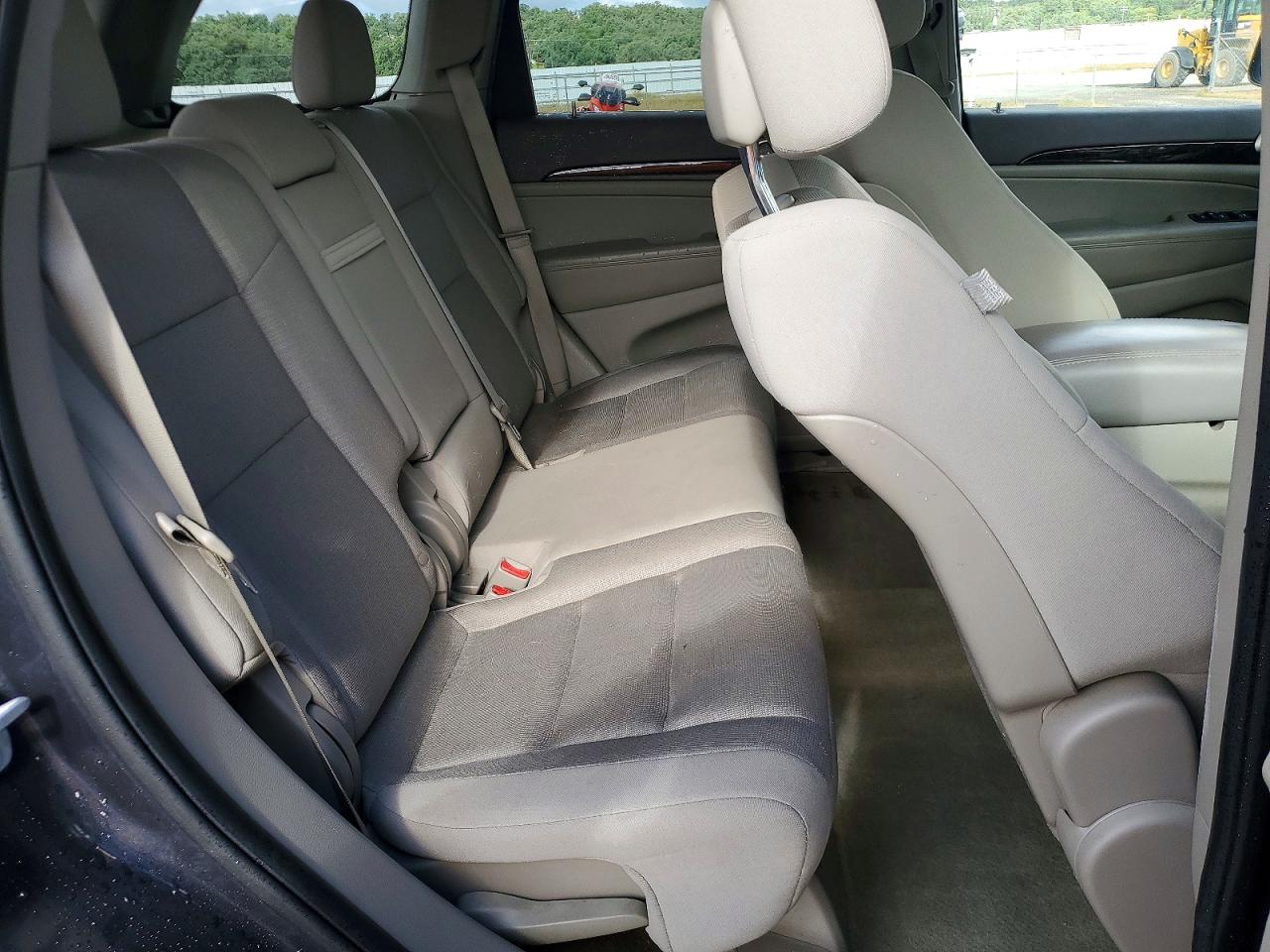 2012 JEEP GRAND CHEROKEE LAREDO photo 19