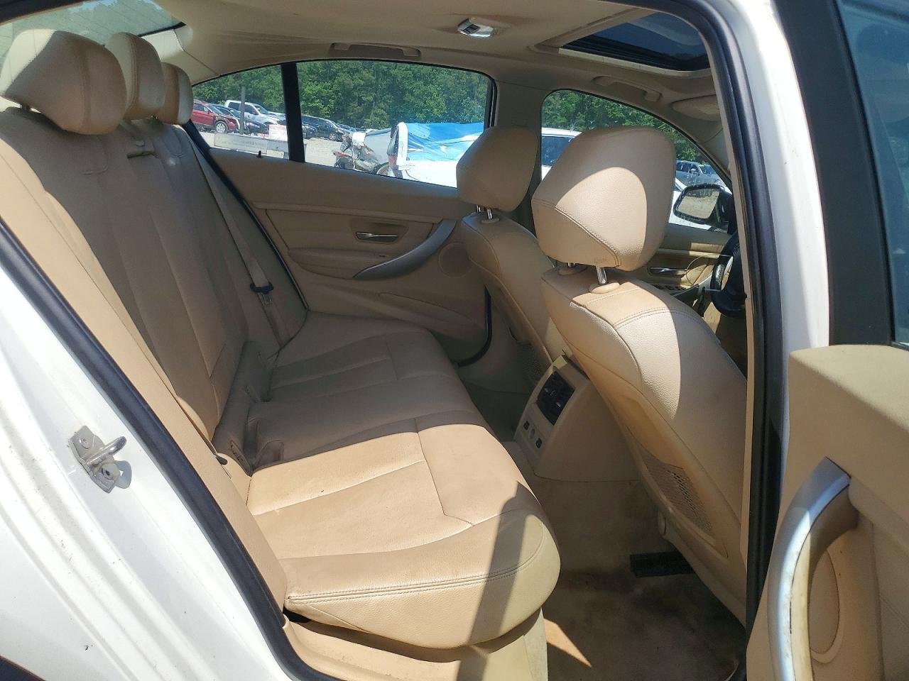 2013 BMW 328 I photo 28