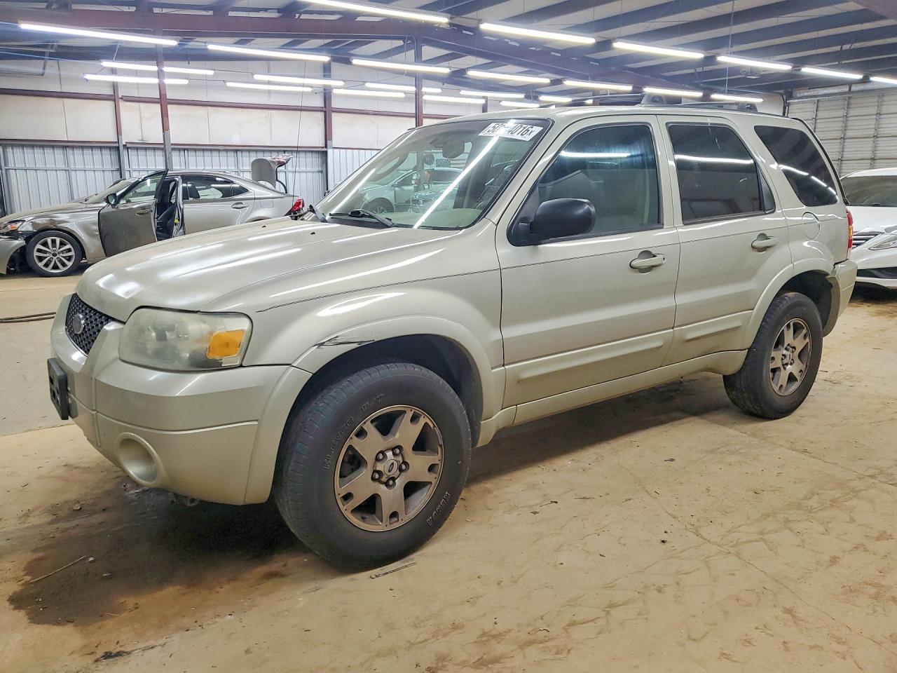 2005 FORD ESCAPE